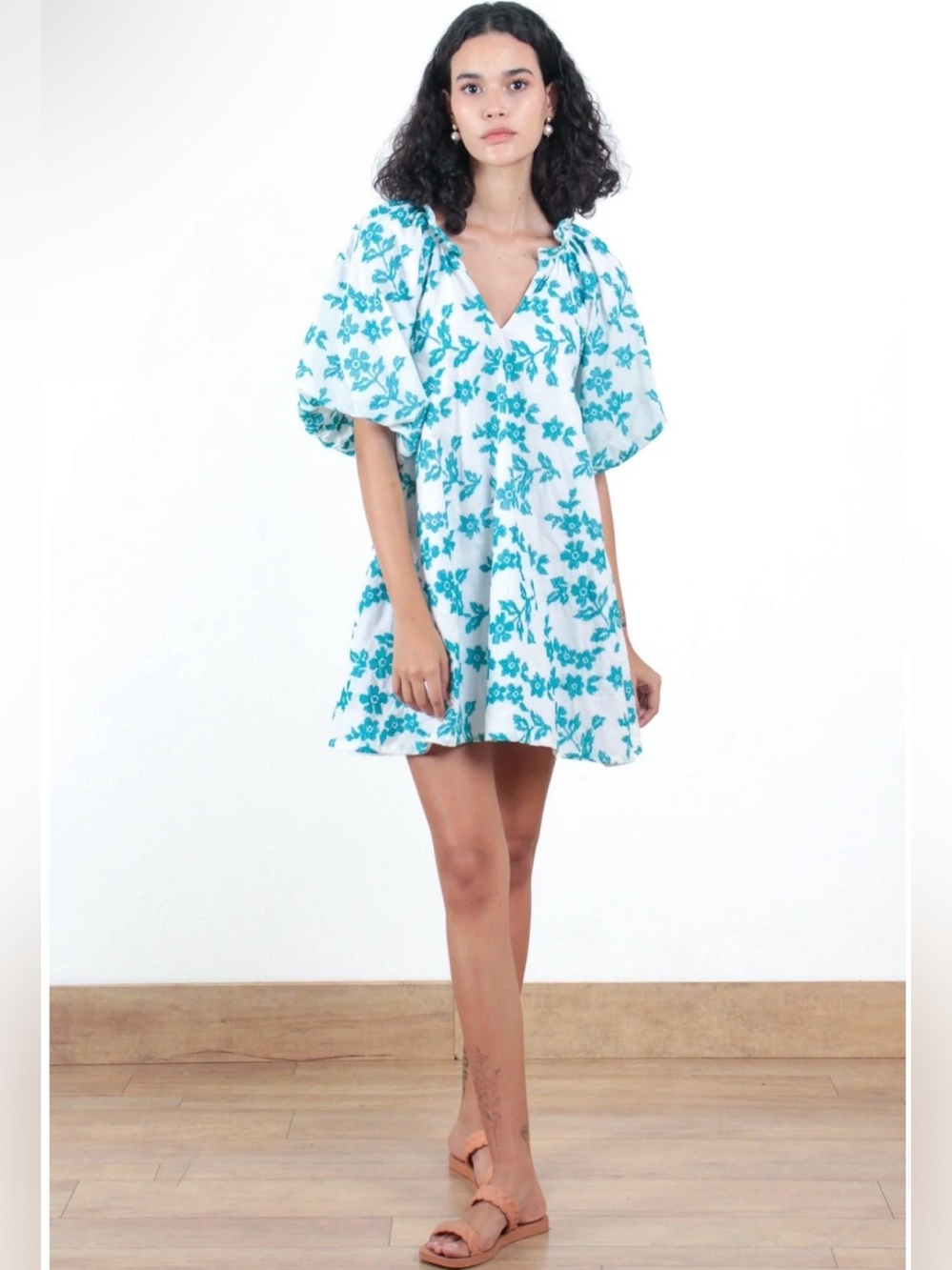 NWT Ollari Izzie dress medium